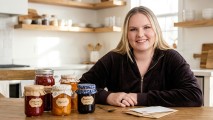 From Jam Stand to $45K/Month Snail Mail Subscription