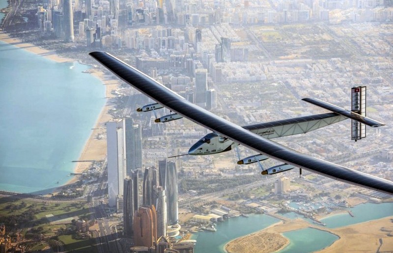 Самолет на солнечных батареях Solar Impulse 2