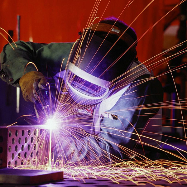 How to Make Money with Welding: From Small Jobs to Major Projects