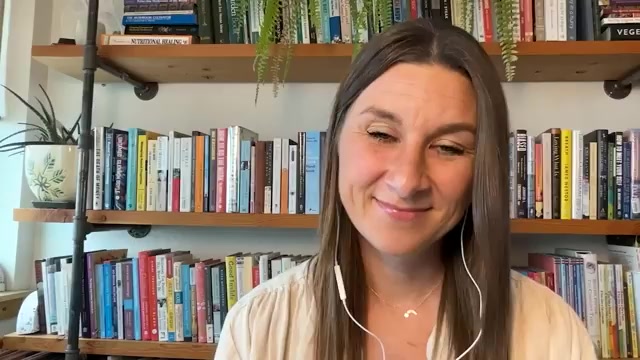 How a Stay-at-Home Mom Turned $2 into $5,000 Flipping Surplus Books